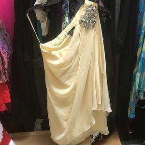 JS Boutique dress size 4